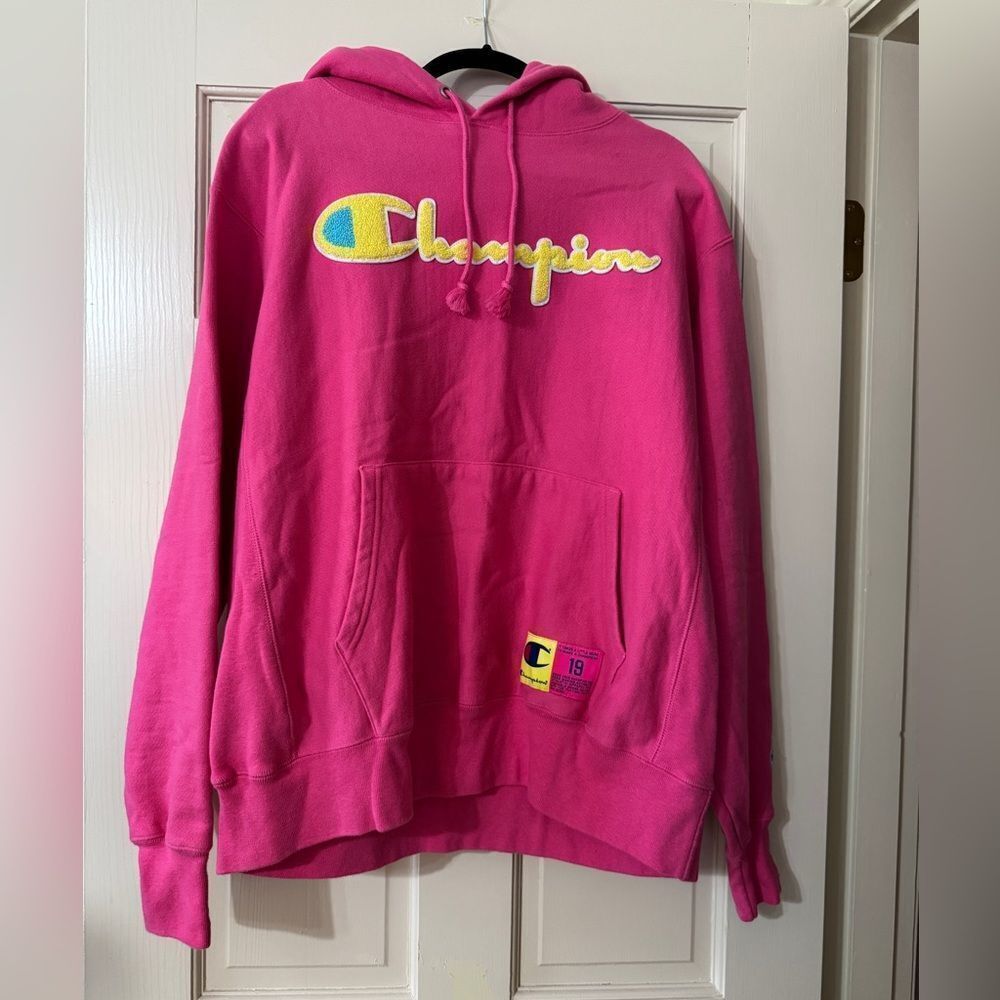 Women’s Champion Pink Hooded Sweatshirt L
